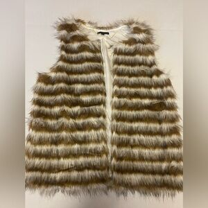 Signature Studio Faux Fur Vest in Brown and Cream XL